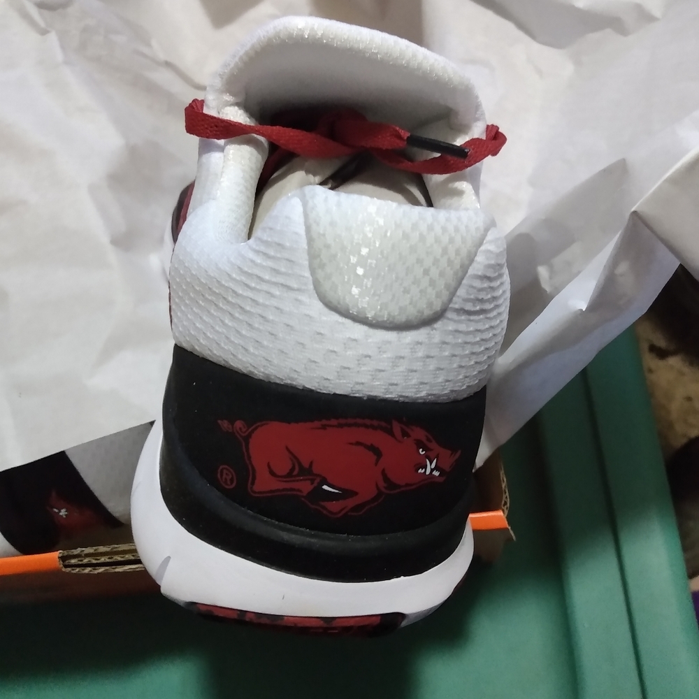 Men's shoes